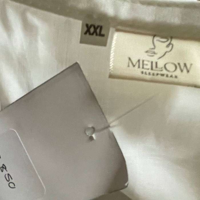 White Maxi Dress with V-Neck & Front Pleat  Hidden Pockets  Cotton-Linen Blend  Size XXL