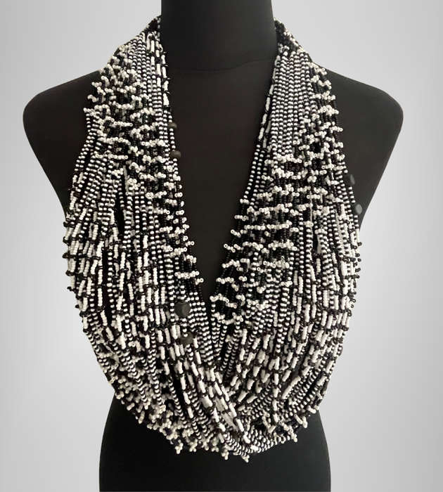 Original Abacus 38-Strand Traditional Zulu Hand-Beaded Necklace  557g  Black & White  48cm Length