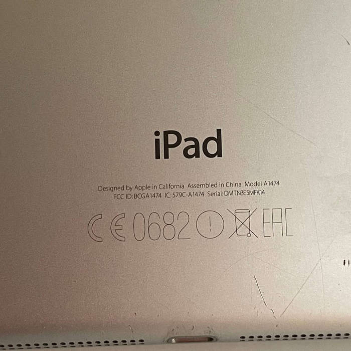 Apple iPad Air 16GB Wi-Fi (Model MD788HC/B) with Flip Cover Used, Screen Excellent