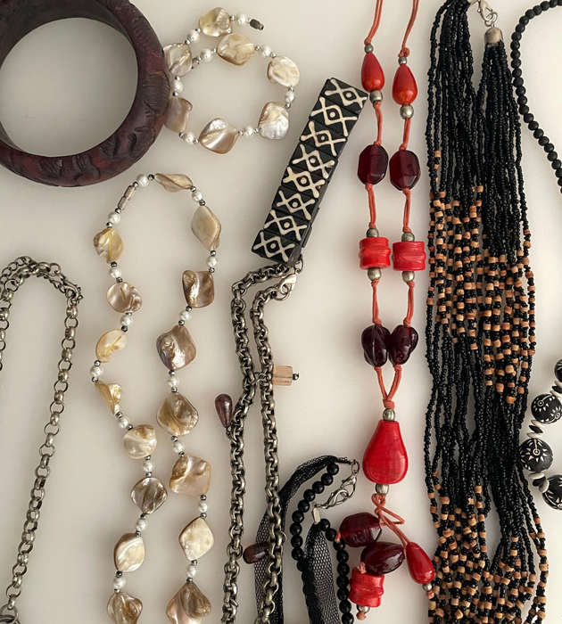 Bulk Lot of 26+ Vintage Costume Jewelry Necklaces - Mixed Style