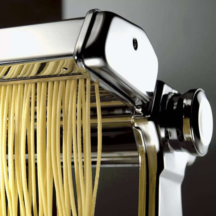 Marcato Multipast Pasta Machine + 5 Accessories Ravioli Spaghetti Etc.-