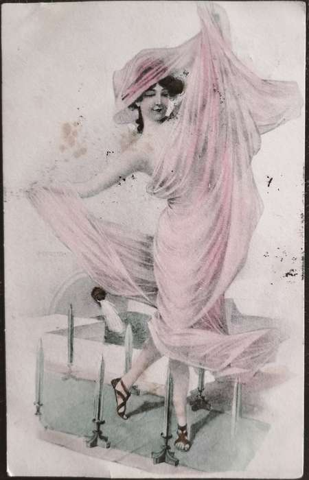 Used post card - Elegant lady