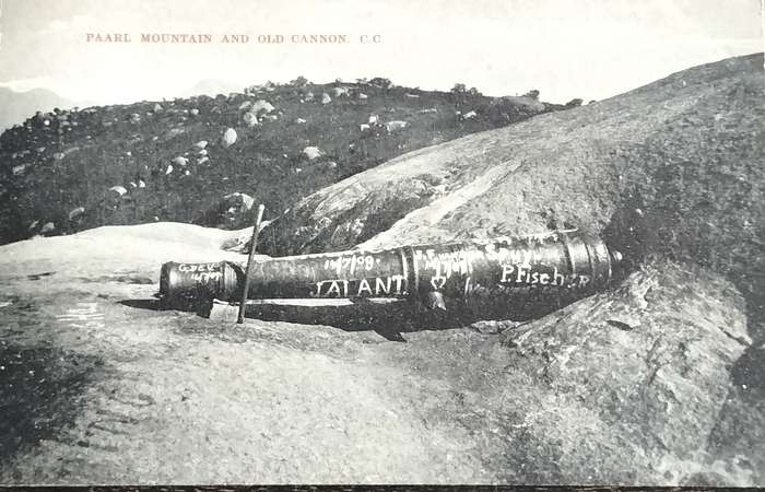 Antique Post Cards - South Africa - Paarl mountain and old canon