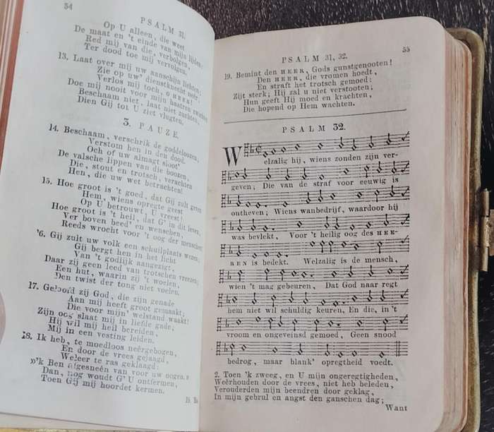 Small leather bound Psalmen Gezangen (Dutch song book)