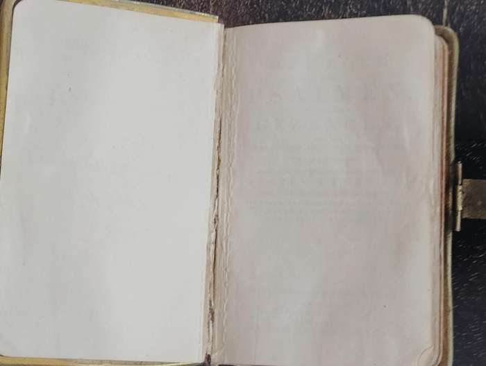 Small leather bound Psalmen Gezangen (Dutch song book)