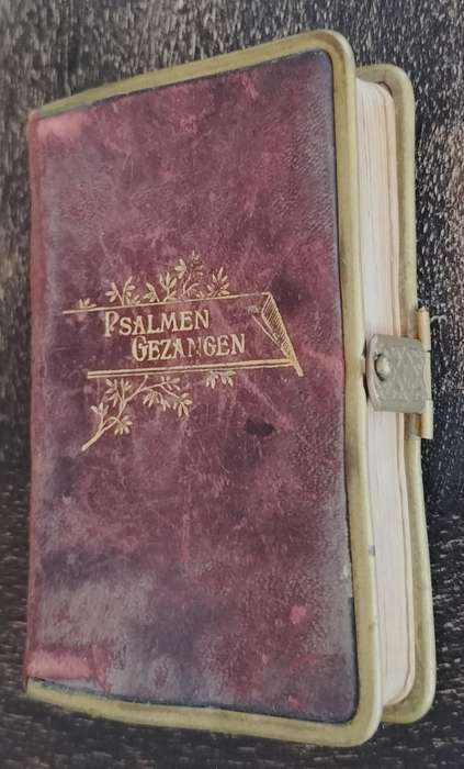 Small leather bound Psalmen Gezangen (Dutch song book)