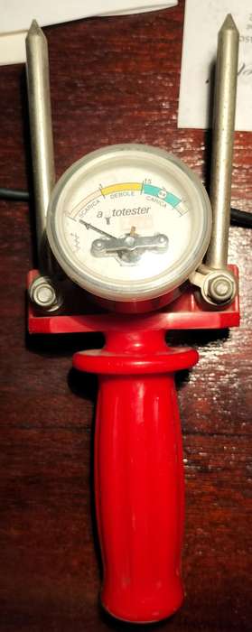 Zeca Auto battery tester for 6V/12V (Italian made)