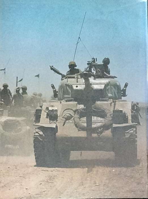 Tanks - tank weaponry and warfare - Modern military series (Morris - 1975)