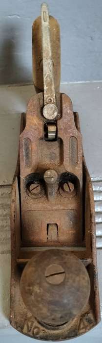 Vintage rusted #4 wood plane - Made in England - For the restorer