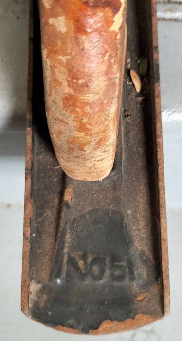 Vintage wood plane #5 - no manufacturer details - incomplete - for the restorer