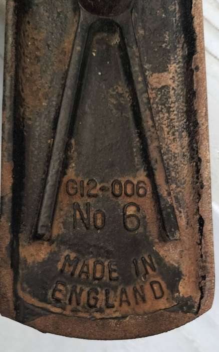 Vintage Stanley wood plane #6 - Made in England - for the restorer