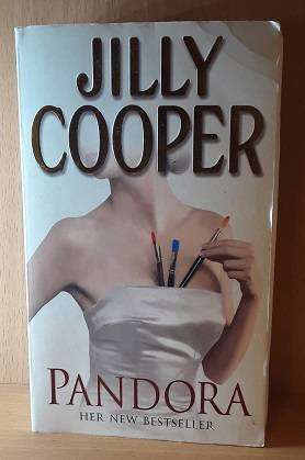 Books : Pandora , Jilly Cooper   ( paperback )