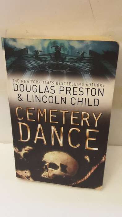 BOOK -  Cemetery Dance  - Douglas Preston
