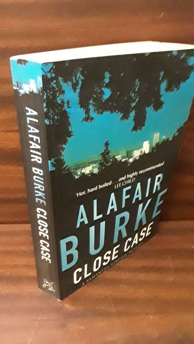 Book - Close Case , Alafair Burke