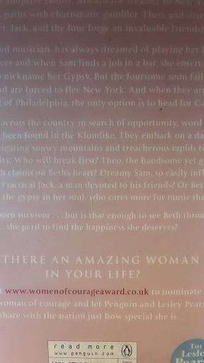 Books : Gypsy , Lesley Pearse ( paperback )