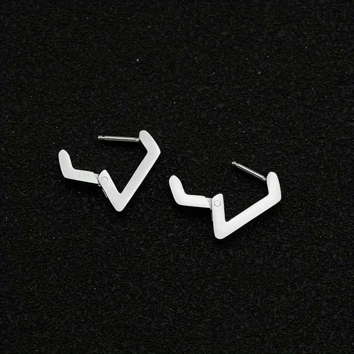 stainless steel earrings- geometric earrings- tarnish-resistant earrings- everyday wear earrings