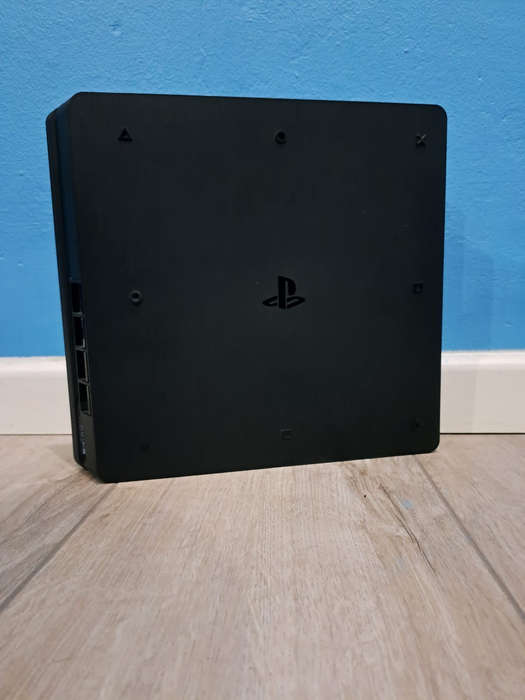PS4 Console Bundle