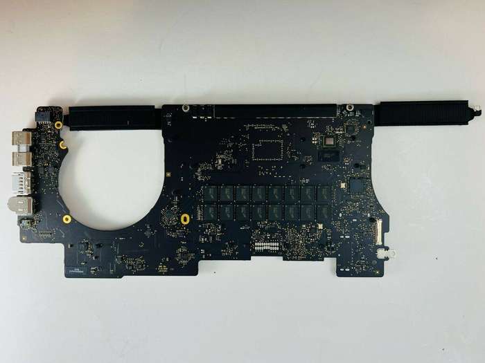 Apple MacBook Pro 15" Logic Board  A1398 (2015) | 2.2GHz i7 | 16GB RAM | iCloud Free 