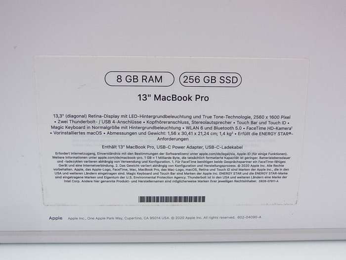 2020 Apple MacBook Pro 13 Retina touch Bar Laptop 8 GB RAM 256 SSD