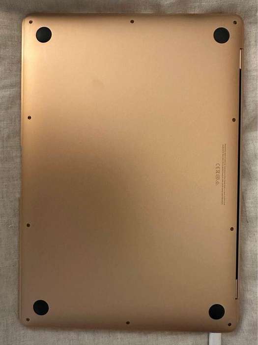 Apple MacBook Air 13" M1 Chip | 256GB SSD | Gold  2020 Model