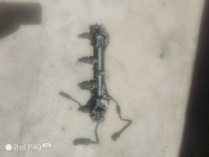 Mercedes Benz injector set MB111 or R111 ENGINE
