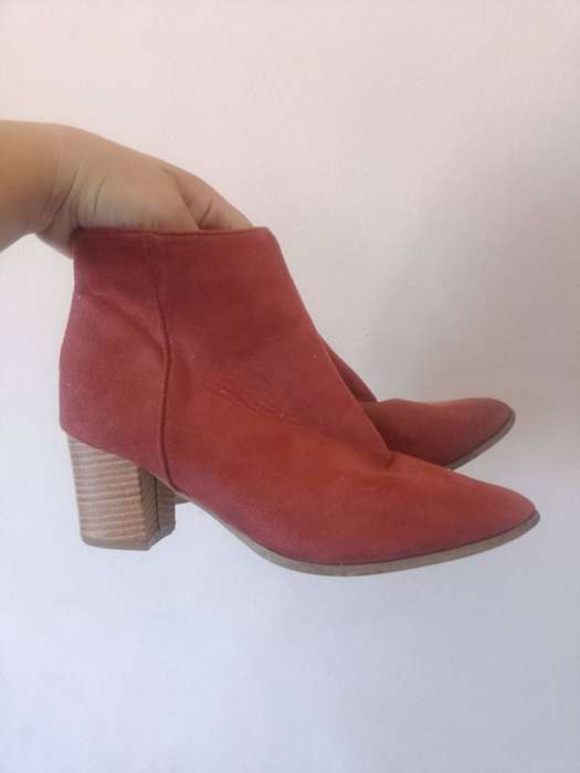 Rage size 6 boots