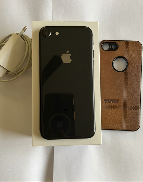 IPHONE 8