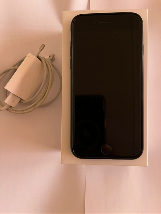 IPHONE 8