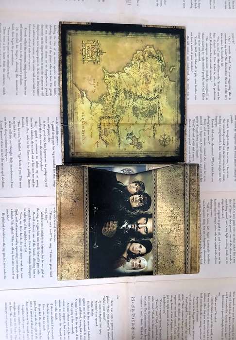 The Lord of the Rings Trilogy: Extended Edition [Blu-ray || DVD] [15 Disc]