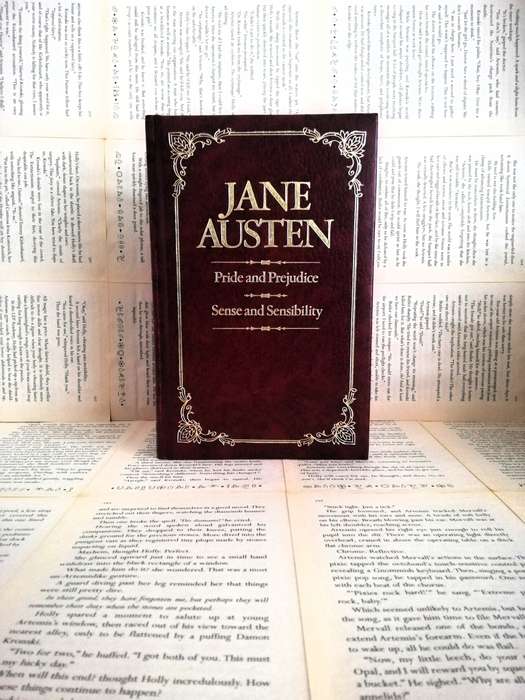 Jane Austen [Pride and Prejudice & Sense and Sensibility] [Octopus] [Vintage] [1984]