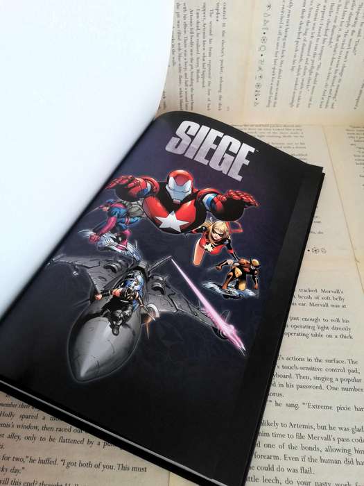 Siege (Marvel Ultimate Graphic Novel Collection #60) [Graphic Novel]
