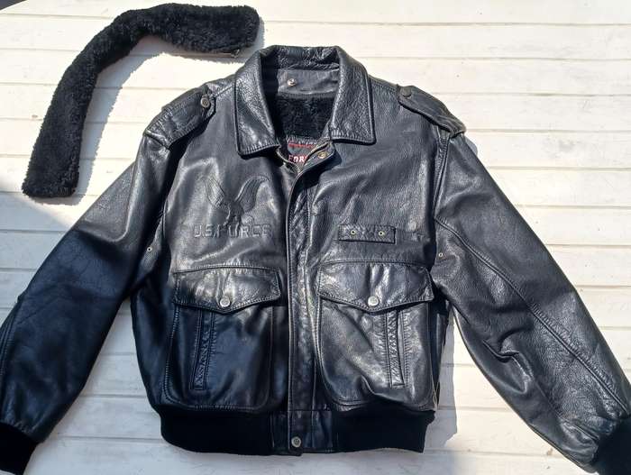 Vintage Men's Genuine Leather Jacket Aviator US FORCE / Size 52