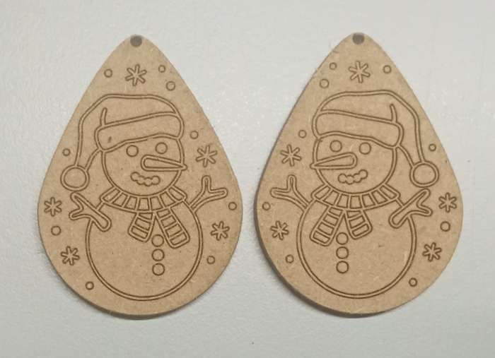 Teardrop shaped, engraved christmas themed earring blanks (pair)