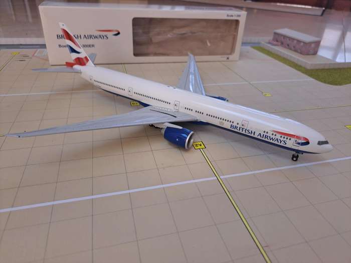 British Airways 1/200 777-300ER Plastic Model | Hogan Wings