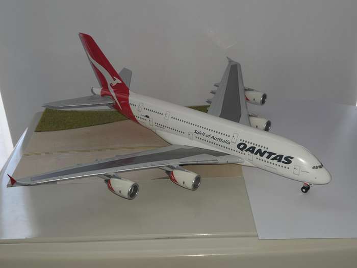 Qantas 1/200 A380 Plastic Model | Hogan Wings