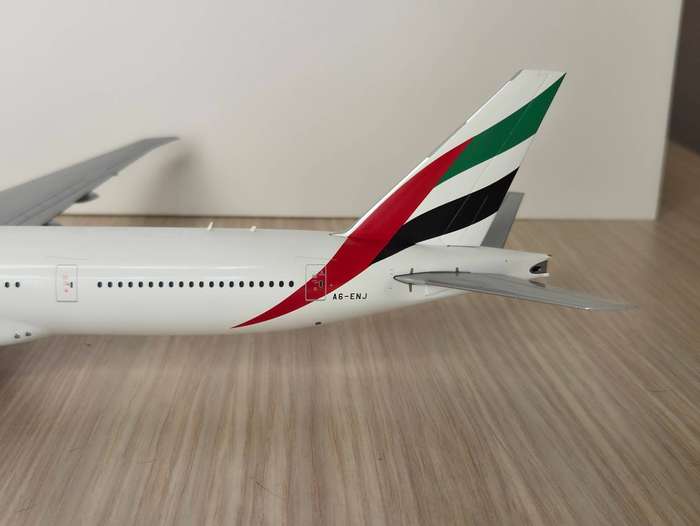 Emirates 1/200 777-300ER Diecast Model | Gemini Jets