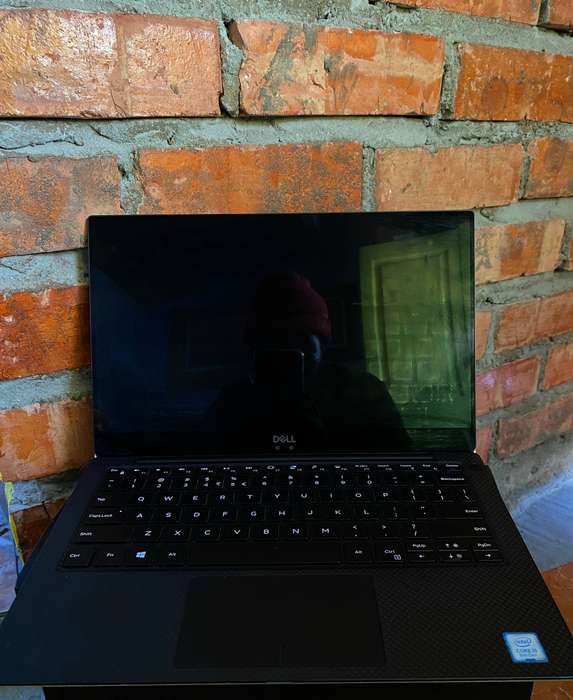 DELL XPS 13 9370 | 256GB SSD 8GB RAM | SILVER