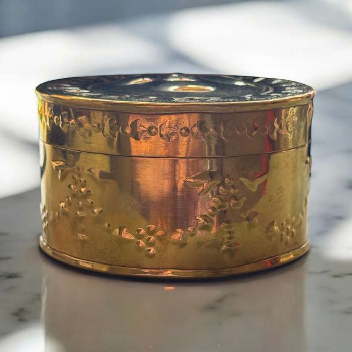 Trinket holder