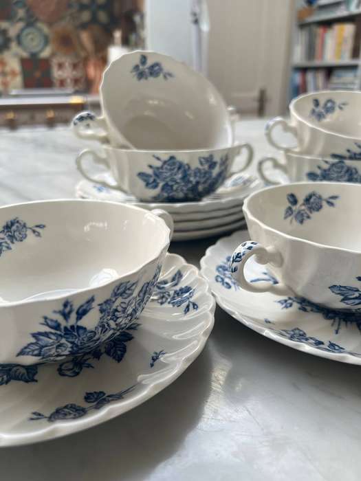 Johnson Brothers "Devon Sprays" x 6 soup bowls & saucers