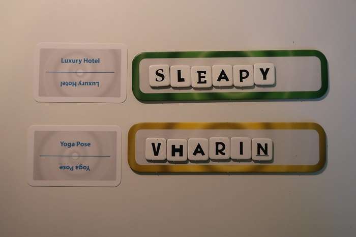 Krazy Wordz Family Game - EU Edition Verbal Imagination game with Krazy Wordz