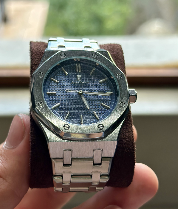 Poedagar Watch