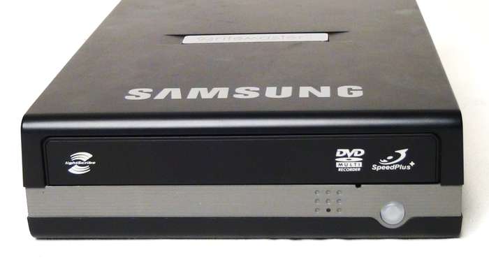 Samsung WRITEMASTER SE S224 USB External 22X DVD Writer AND BURNER