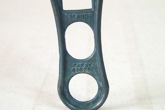Vintage Iron Beano Beans Stringer / Slicer