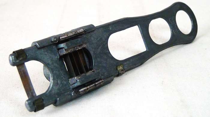 Vintage Iron Beano Beans Stringer / Slicer