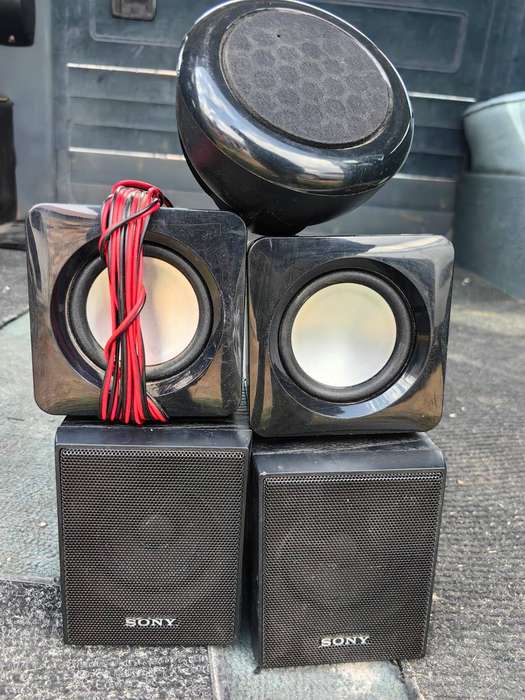 SPEAKERS
