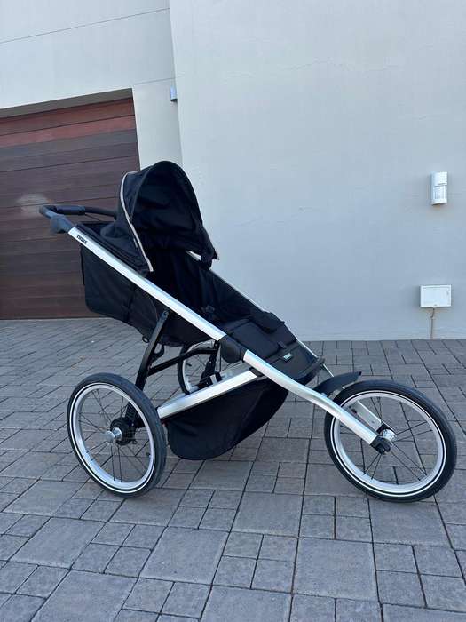 Thule Glide 2 Baby Pram