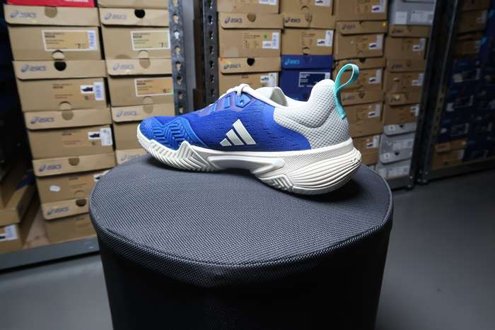 Adidas Barricades Womens Tennis shoe uk 6