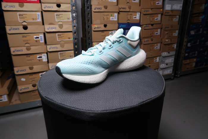 Adidas Pure Boost Jet WoMens uk 7.5