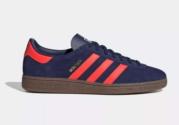 Adidas Mens Munchen Sneaker uk 9