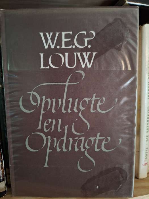 Opvlugte en Opdragte 1980 first edition. WEG Louw Afrikaans Poetry